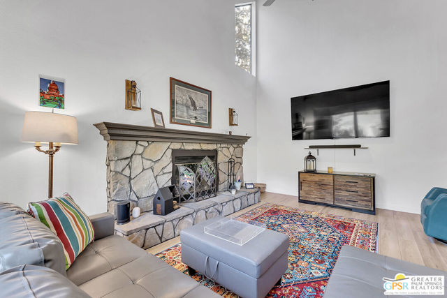25181 Gail Drive, Idyllwild CA: https://media.crmls.org/mediaz/f06d751c-6f62-4e07-83d7-f899e4770960.jpg