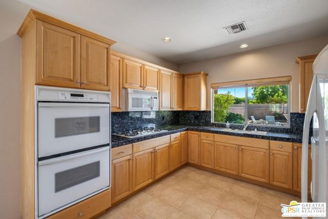 Image 15 of 39 For 74119 Academy Lane