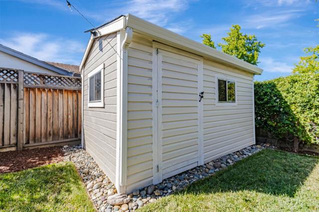 978 Woodgrove Lane, San Jose CA: https://media.crmls.org/mediaz/f06dd446-ba00-477f-b557-665c70724e1d.jpg