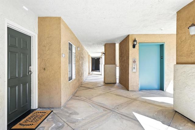 Detail Gallery Image 3 of 56 For 1950 Camino De La Reina #1109,  San Diego,  CA 92108 - 2 Beds | 2 Baths
