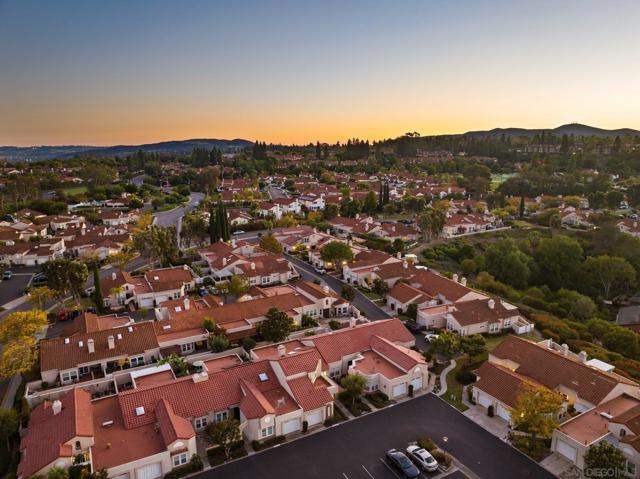 15913 Avenida Villaha, San Diego CA: https://media.crmls.org/mediaz/f06e8ec6-861b-4168-83a7-3f54fe616848.jpg