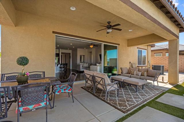 85115 Stazzano Place, Indio CA: https://media.crmls.org/mediaz/f06f45d0-3822-46aa-ae5c-9a67a10d26b5.jpg