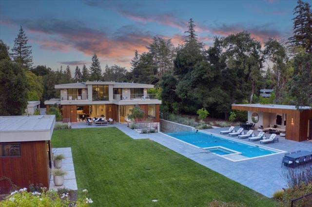 88 Tuscaloosa Avenue, Atherton CA: https://media.crmls.org/mediaz/f06fa53b-7307-4a97-9262-0881663c13d2.jpg