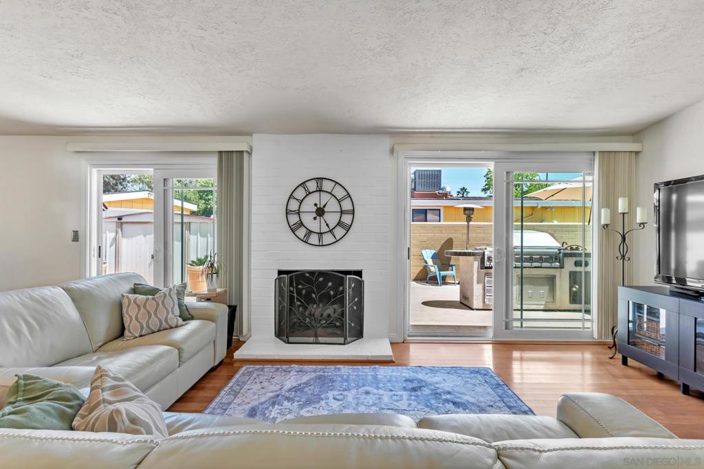 3031 Larkin Pl - photo 4