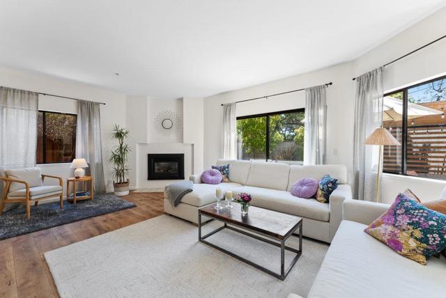 4445 Esta Lane, Soquel CA: https://media.crmls.org/mediaz/f0701c91-2b96-4144-9058-336a001a955f.jpg