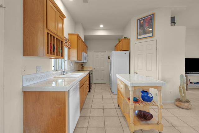 Detail Gallery Image 6 of 22 For 383 Verbena Dr, Borrego Springs,  CA 92004 - 3 Beds | 2 Baths