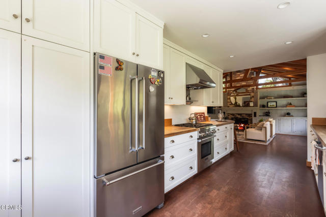 4254 Chevy Chase Drive, La Canada Flintridge, California 91011, 6 Bedrooms Bedrooms, ,4 BathroomsBathrooms,Residential Lease,For Rent,4254 Chevy Chase Drive,CRP1-23233