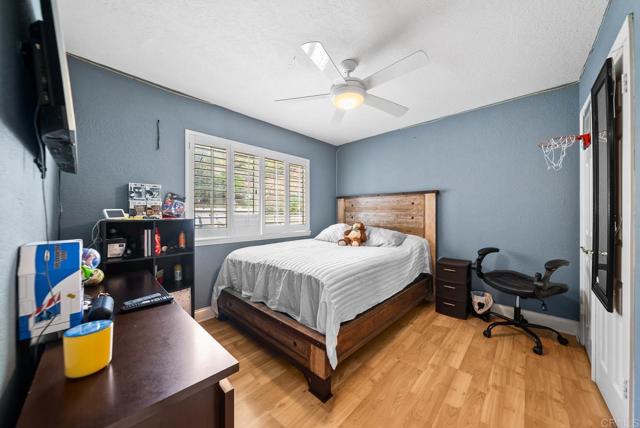 Image 18 of 49 For 10820 Dutton Drive