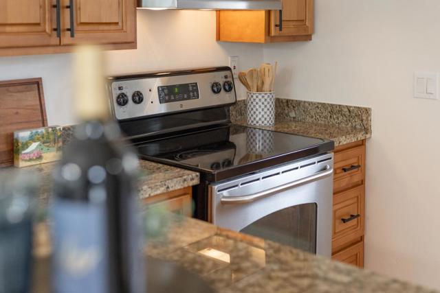 38 Roosevelt Street, Watsonville CA: https://media.crmls.org/mediaz/f0715150-6702-4aab-b92a-fdf36d5a09c8.jpg