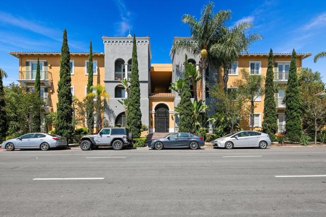 4080 Front Street, San Diego CA: https://media.crmls.org/mediaz/f071c1c6-9d04-45a9-a190-86b46a7362fd.jpg