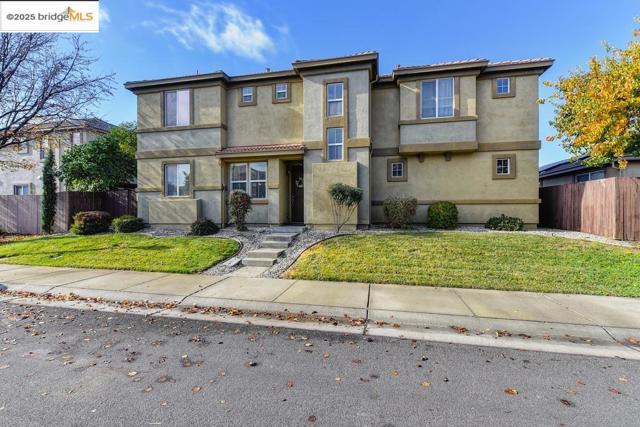Image 28 of 43 For 390 Caravaggio Cir