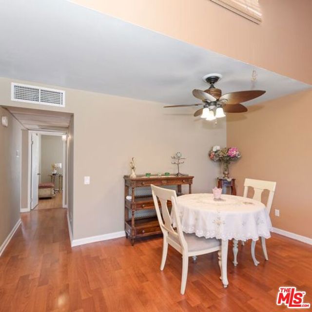 18350 Hatteras Street, 262 photo 8