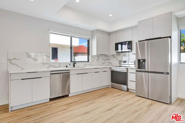 1921 Federal Avenue, Los Angeles CA: https://media.crmls.org/mediaz/f0739703-c8a5-4011-86e2-c98c9ad53978.jpg