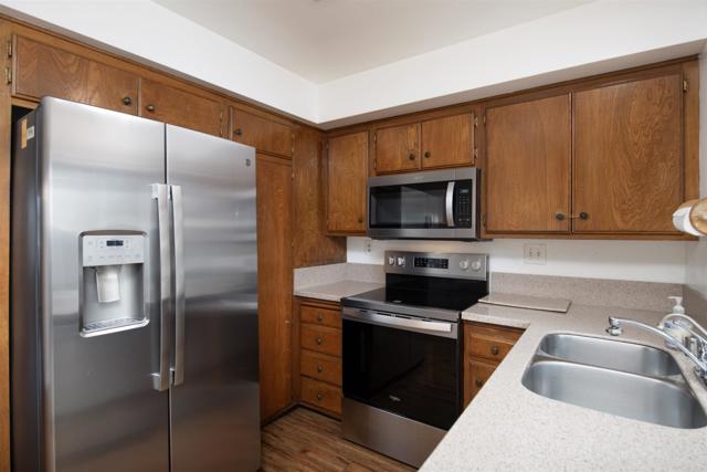 Detail Gallery Image 11 of 31 For 3890 Vista Campana #78,  Oceanside,  CA 92057 - 2 Beds | 1/1 Baths