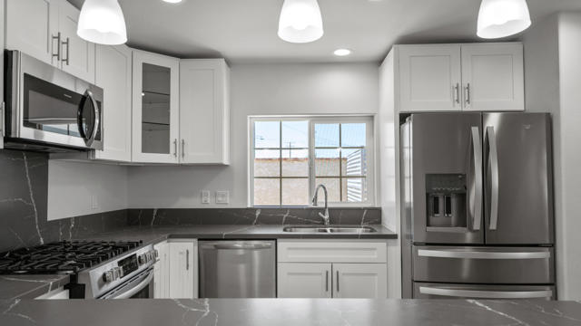 8582 Frontera Avenue, Yucca Valley CA: https://media.crmls.org/mediaz/f0762866-5940-424d-994f-731130afeb90.jpg