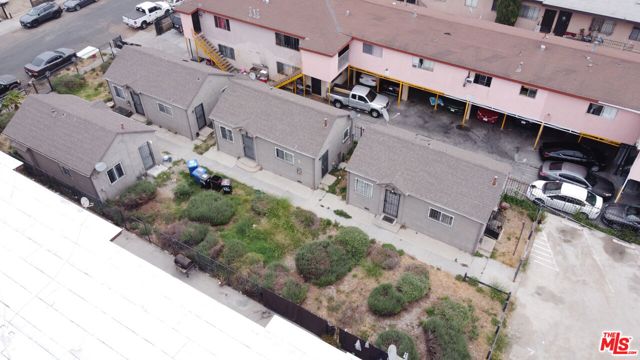 636 81st Street, Los Angeles, California 90044, ,Multi-Family,For Sale,81st,24404577