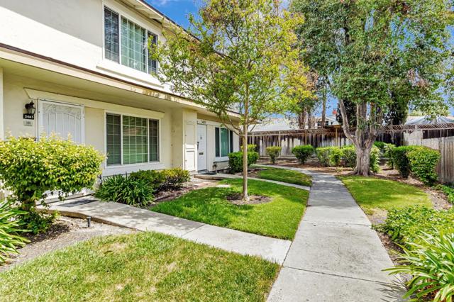 5465 Don Edmondo Court, San Jose CA: https://media.crmls.org/mediaz/f07883be-0b3c-4d89-8e8b-27559875a7e9.jpg