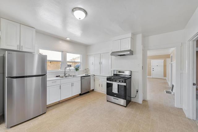 494 Madera Avenue, San Jose CA: https://media.crmls.org/mediaz/f0790667-7791-421b-9ca1-865fb8ca65a1.jpg