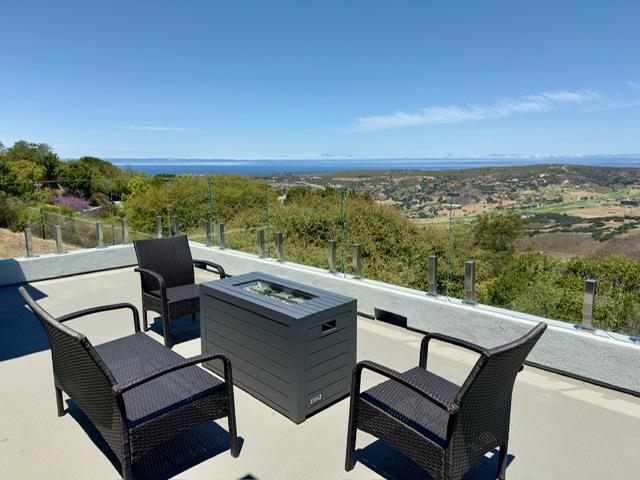 25681 Whip Road, Monterey CA: https://media.crmls.org/mediaz/f0793a7b-1f27-4376-915a-b043c36e1eb4.jpg