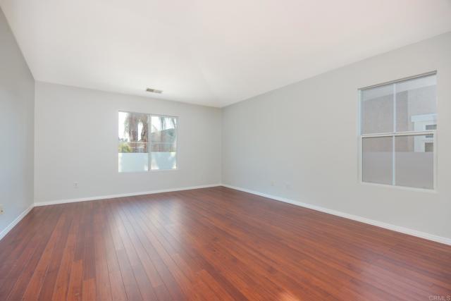 Detail Gallery Image 15 of 31 For 4353 Saddlehorn Way, Oceanside,  CA 92057 - 4 Beds | 2/1 Baths