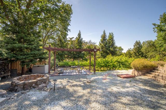 25 Adeline Drive, Walnut Creek CA: https://media.crmls.org/mediaz/f07a15f8-3f54-4a7c-b734-ae1adc2c47cd.jpg