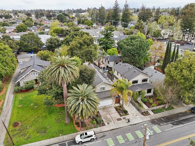 731 Calderon Avenue, Mountain View CA: https://media.crmls.org/mediaz/f07a4062-9ac7-428a-932f-3024ffdd71c8.jpg