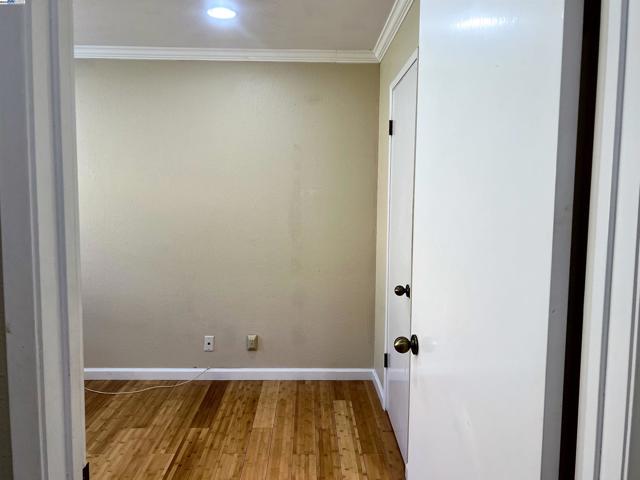 276 Galano Plz, Union City CA: https://media.crmls.org/mediaz/f07a9ea6-c1ef-4230-b47d-b560b8a9045a.jpg
