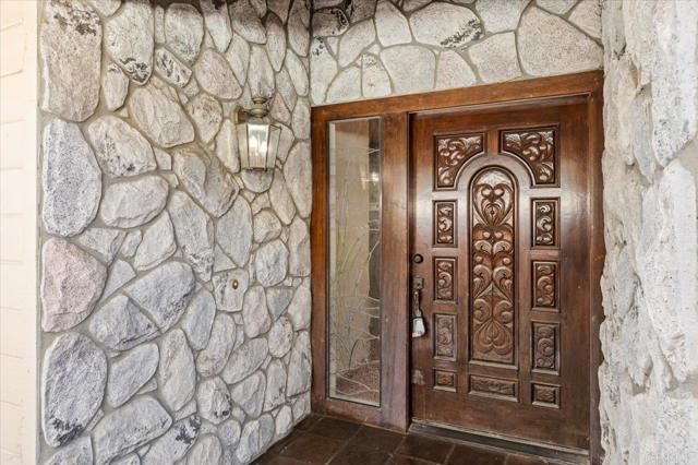 Detail Gallery Image 4 of 27 For 1610 via La Plaza, San Marcos,  CA 92078 - 3 Beds | 3 Baths