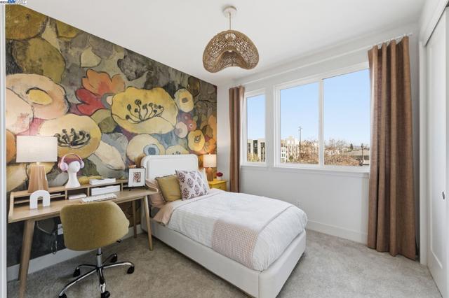 1660 Clement Avenue, Alameda CA: https://media.crmls.org/mediaz/f07af47a-ac6b-4940-ab8b-a8f0951ee10d.jpg