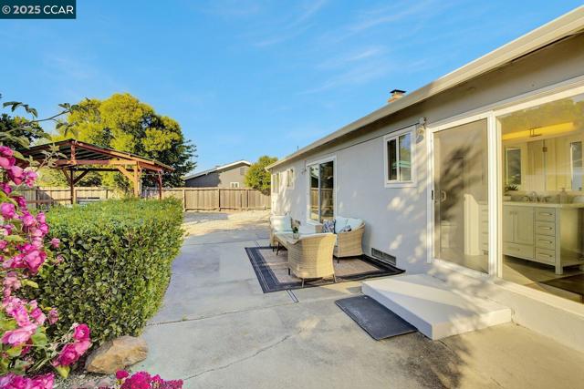 166 Madelia Place, San Ramon CA: https://media.crmls.org/mediaz/f07b23f3-465a-406c-8d04-95d9a25bbde8.jpg