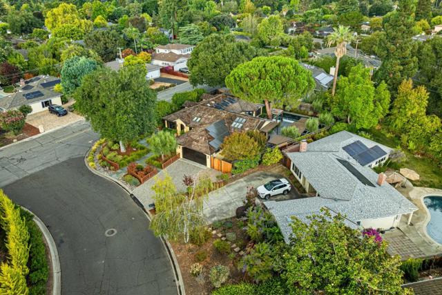 1683 Dalehurst Avenue, Los Altos CA: https://media.crmls.org/mediaz/f07b403d-7d5e-4778-8c34-a02335dc3b3d.jpg