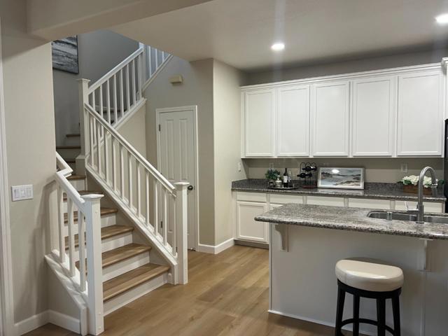 682 N 9th Street, San Jose CA: https://media.crmls.org/mediaz/f07b625e-9cae-4433-9956-6731497e2f6c.jpg