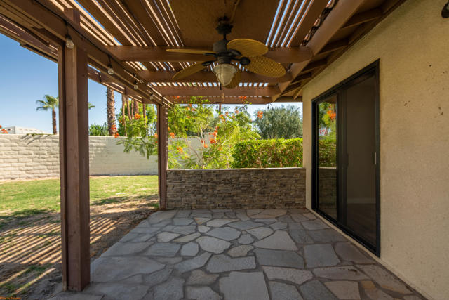 41955 Largo, Palm Desert CA: https://media.crmls.org/mediaz/f07c372f-a34f-4aad-a43e-fdb8ac80d1d6.jpg