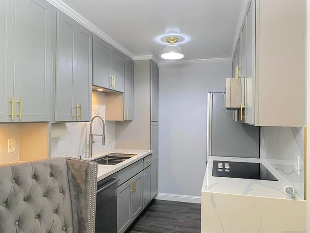 417 Piccadilly Place, San Bruno CA: https://media.crmls.org/mediaz/f07ce9a2-9c25-48e7-820a-56f8d9a46a3c.jpg