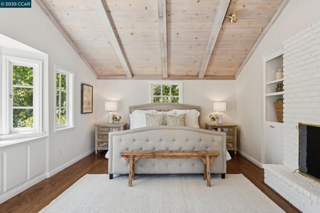 645 Los Palos Dr, Lafayette CA: https://media.crmls.org/mediaz/f07ed1fb-f8e0-43f7-9de9-dd0825d23781.jpg