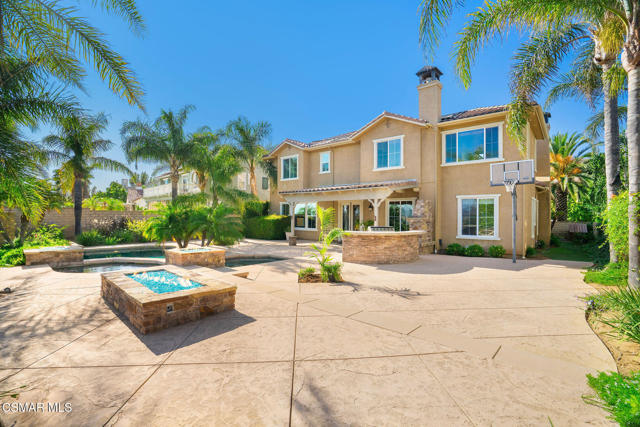 4940 Corral Street, Simi Valley CA: https://media.crmls.org/mediaz/f07f8746-3c70-450b-a773-8626869db393.jpg