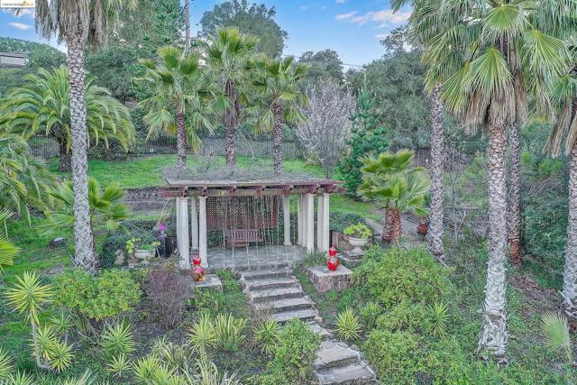 Image 23 of 56 For 4146 Canyon Rd