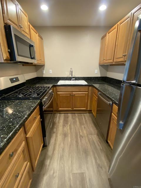 Detail Gallery Image 21 of 43 For 2088 Montgomery Ave #M,  Cardiff By The Sea,  CA 92007 - 2 Beds | 1 Baths