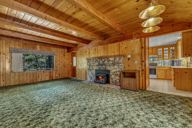 52551 Pine Ridge Road, Idyllwild CA: https://media.crmls.org/mediaz/f0814056-0860-4316-97f3-93fb5b6edd10.jpg