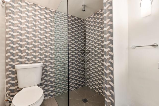 1111 E Palm Canyon Drive, Palm Springs CA: https://media.crmls.org/mediaz/f08153bf-ca33-4809-b999-fea67047cb4e.jpg