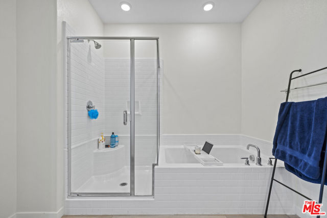 27109 Valley Oak Place photo 17