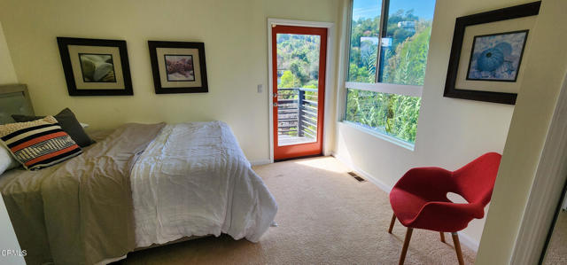 Detail Gallery Image 13 of 33 For 475 Rustic Dr, Los Angeles,  CA 90065 - 3 Beds | 3/1 Baths