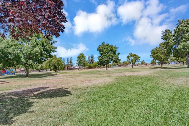 1665 Youngstown Lane, Suisun City CA: https://media.crmls.org/mediaz/f08172b1-6a51-47a9-8fcb-eb2b35410bbd.jpg