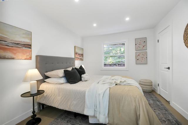 102 Castlewood Dr, Pleasanton CA: https://media.crmls.org/mediaz/f0821a05-2db7-475f-9f9d-1c53992638c5.jpg