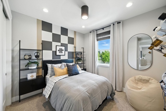 Image 25 of 36 For 4723 Marengo Common