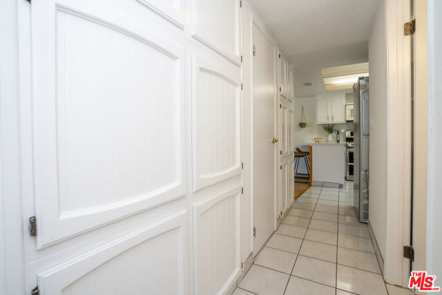 353 Mavis Drive, Los Angeles CA: https://media.crmls.org/mediaz/f0846c59-cebd-4be9-96cc-7bd050992060.jpg