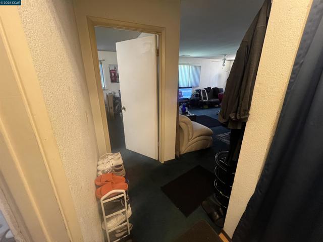 199 Mariner Dr, Vallejo CA: https://media.crmls.org/mediaz/f0852fd3-d2f7-4d52-ac44-870cc57d485b.jpg