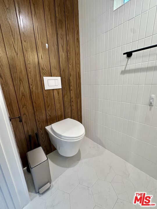 7460 Woodrow Wilson Drive, Los Angeles CA: https://media.crmls.org/mediaz/f0853a67-afb4-4705-91ce-6a1d03c1ddd0.jpg