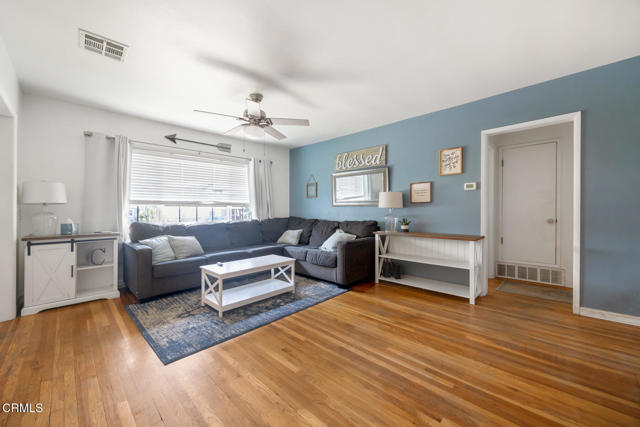 Detail Gallery Image 7 of 39 For 409 E Carroll Ave, Glendora,  CA 91741 - 3 Beds | 1/1 Baths