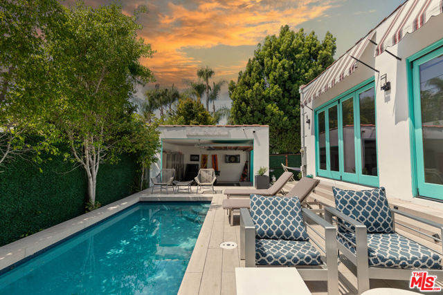 455 N Crescent Heights Boulevard, Los Angeles CA: https://media.crmls.org/mediaz/f0860b7a-f06a-43c5-960a-74ed276b8a8b.jpg